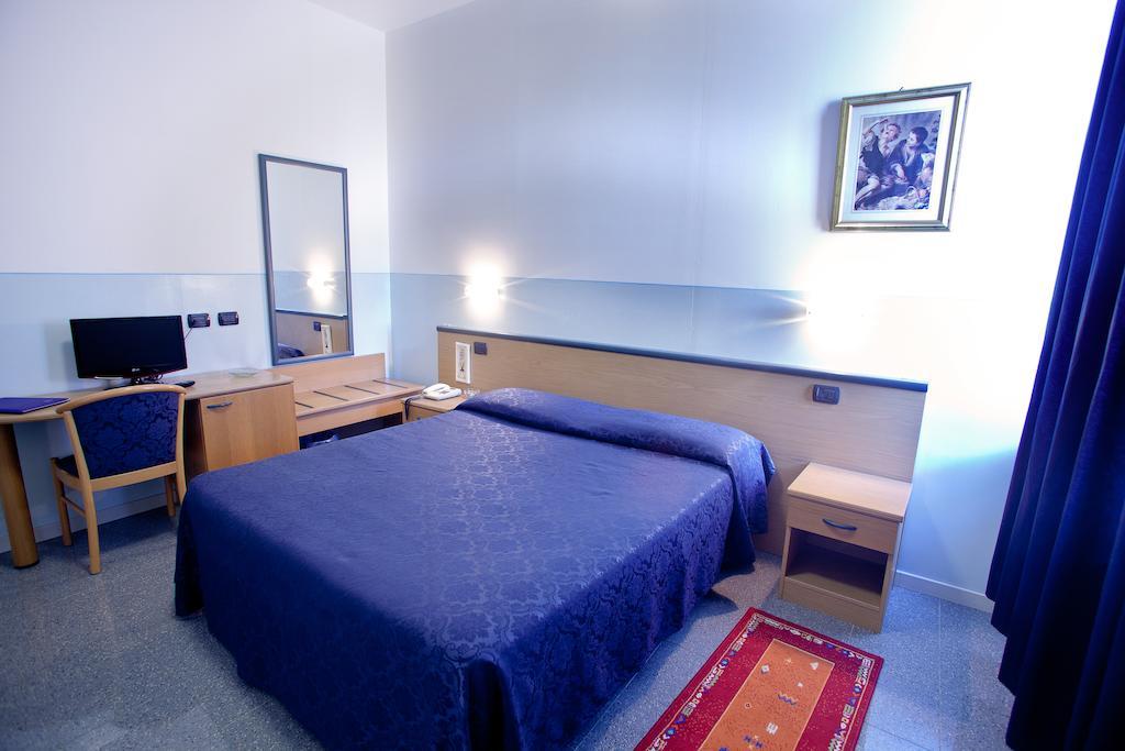 Master Hotel Castelvetro Piacentino Rum bild